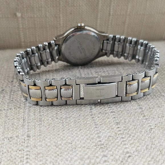Vintage Halston Ladies Wristwatch Silver Gold Dual Tone Quartz Wrist Watch - Picture 7 of 12